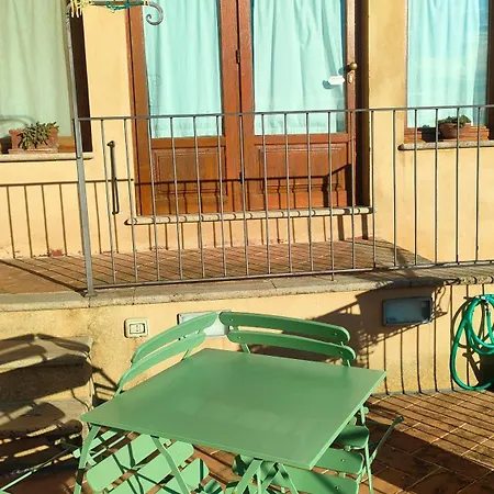 Il Terrazzino, Piccolo Loft In Apartament